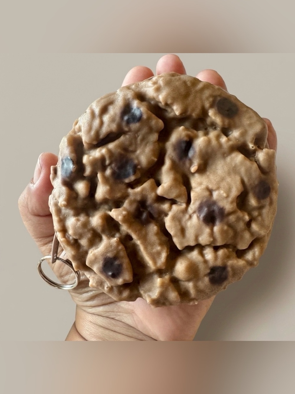 Reslistic chocolate chip cookie coin purse keychain with a zipper pouch